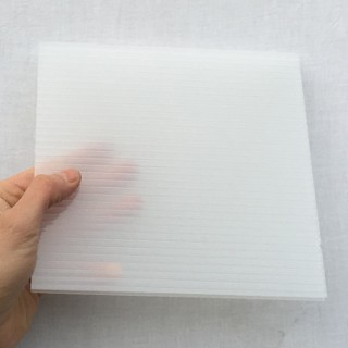 lastre di policarbonato su misura color opale