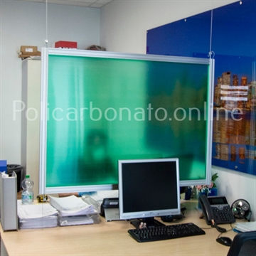 Barriera parafiato appesa scrivania ufficio